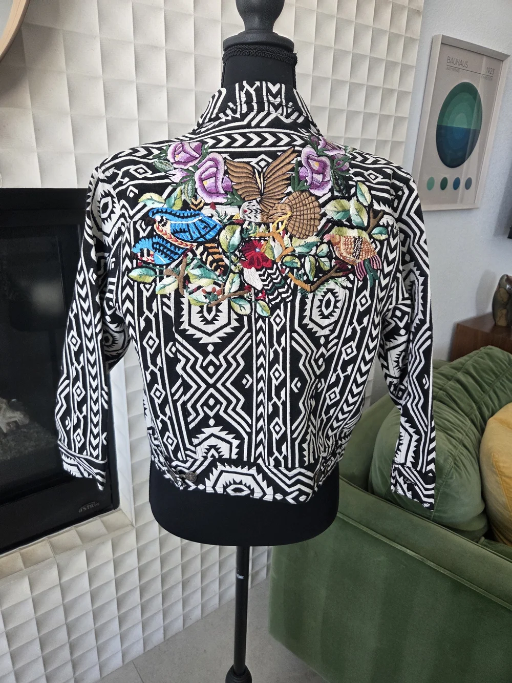Free People New Romantics Native Whisper Cropped Jacket, Tribal Embroidered - Picture 9 of 11